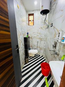 Image of 700 Sq.ft 2.5 BHK Builder Floor for rent in Uttam Nagar, New Delhi for Rs. 45000