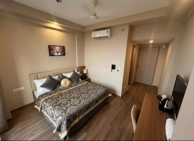 Bedroom Image of 451 Sq.ft 1 RK Apartment / Flat for rent in Paramount Pine And Oak Studio, Surajpur Greater Noida for Rs. 13500