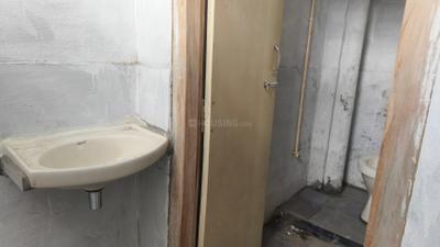 Bathroom Image of 800 Sq.ft 1 BHK Apartment / Flat for rent in Nallakunta Hyderabad for Rs. 11000