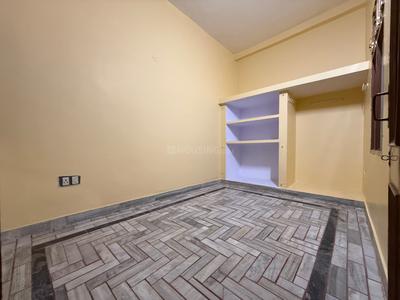 Bedroom Image of 990 Sq.ft 2 BHK Builder Floor for rent in Swaraj Nagar Kanpur for Rs. 7500