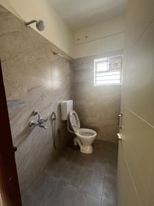 Bathroom Image of 1000 Sq.ft 3 BHK Independent House for rent in Anna Nagar West Extension Chennai for Rs. 35000