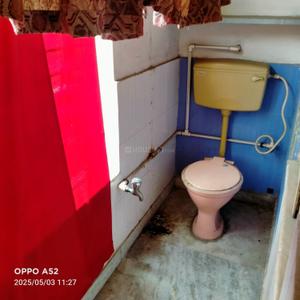 Bathroom Image of 1000 Sq.ft 3 BHK Independent House for rent in Garia, Sonarpur Kolkata for Rs. 16000