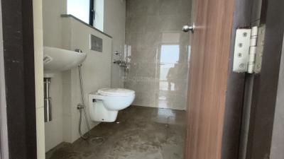 Bathroom Image of 550 Sq.ft 1 BHK Apartment / Flat for sale in Duville Riverdale Suites, Kharadi Pune for Rs. 6800000