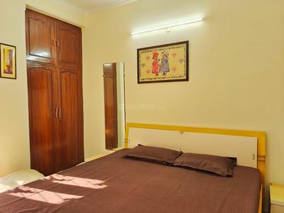 Bedroom Image of 1300 Sq.ft 3 BHK Apartment / Flat for rent in Vaishali Ghaziabad for Rs. 37000