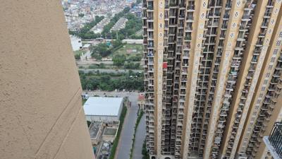 Balcony Image of 766 Sq.ft 2 BHK Apartment / Flat for rent in Prateek Grand City, Siddharth Vihar Ghaziabad for Rs. 32000