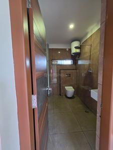 Bathroom Image of 1024 Sq.ft 2 BHK Builder Floor for rent in Attibele Bengaluru for Rs. 30000