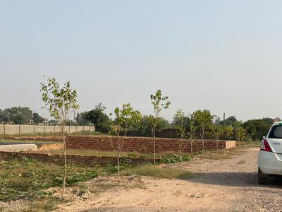 Image of 900 Sq.ft Residential Plot / Land for sale in Nanua Ka Razapur, Greater Noida for Rs. 3500000