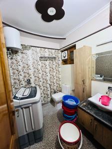 Bathroom Image of 2700 Sq.ft 3.5 BHK Builder Floor for sale in Rajpur Road Dehradun for Rs. 40000000