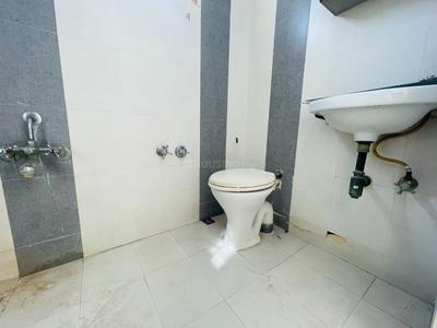 Bathroom Image of 1234 Sq.ft 2 BHK Apartment / Flat for rent in Prahlad Nagar Ahmedabad for Rs. 25000