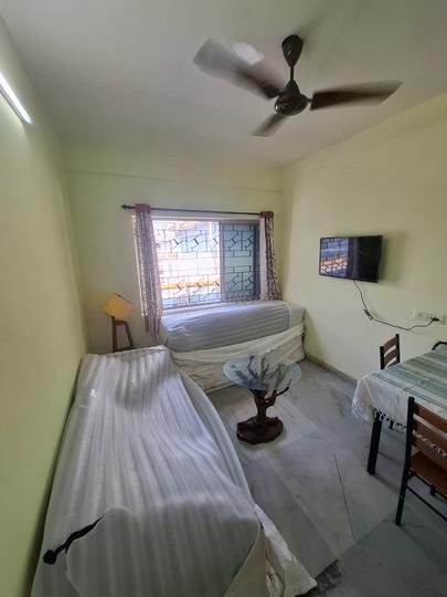 Airport Gate No 2 Main Image 1