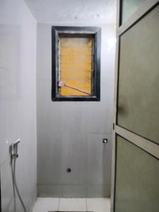 Common Bathroom Image of 730 Sq.ft 1 BHK Apartment / Flat for rent in Hiranandani The Walk, Hiranandani Estate Thane for Rs. 40000