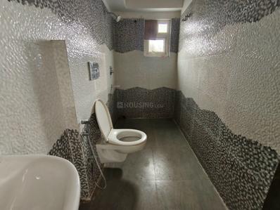 Bathroom Image of 1992 Sq.ft 3 BHK Apartment / Flat for sale in Kalighat Kolkata for Rs. 21000000
