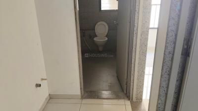 Bathroom Image of 775 Sq.ft 1.5 BHK Apartment / Flat for sale in Sun Rising Homes, Gota Ahmedabad for Rs. 4200000
