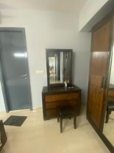Hall Image of 999 Sq.ft 2 BHK Apartment / Flat for sale in Hiranandani Meadows, Thane West Thane for Rs. 22000000