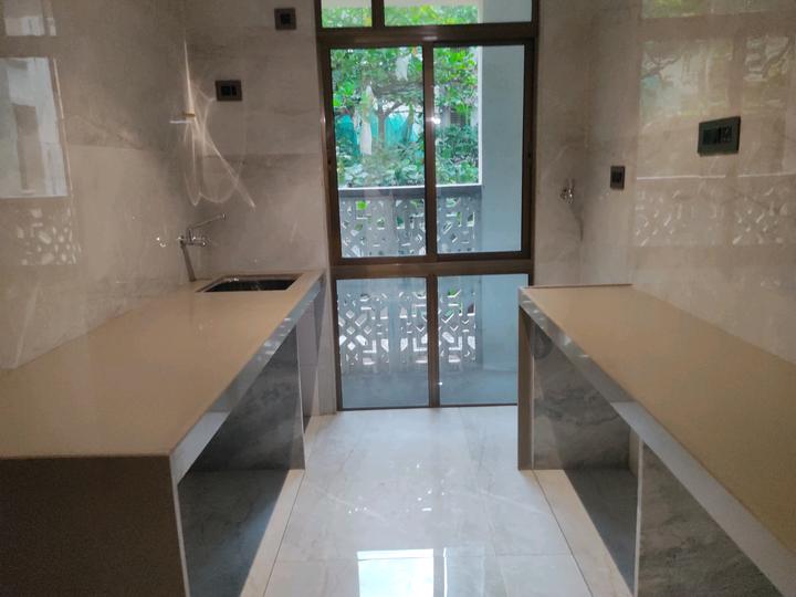 PNK Winstone Main Image 1