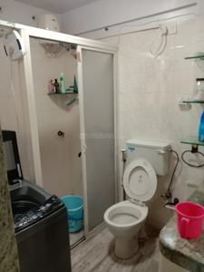 Bathroom Image of 1500 Sq.ft 3 BHK Apartment / Flat for sale in Gladioli Apartments, Andheri West Mumbai for Rs. 40000000