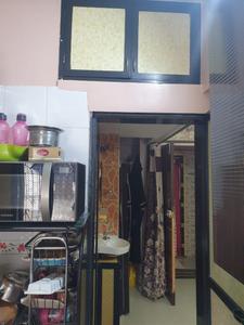 Kitchen Image of 400 Sq.ft 1 RK Apartment / Flat for sale in Vile Parle West Mumbai for Rs. 5500000