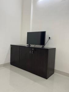 Hall Image of 1050 Sq.ft 2 BHK Builder Floor for rent in Scheme No 114 Indore for Rs. 24500