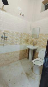 Bathroom Image of 800 Sq.ft 3 BHK Apartment / Flat for rent in Jagatpura Jaipur for Rs. 30000