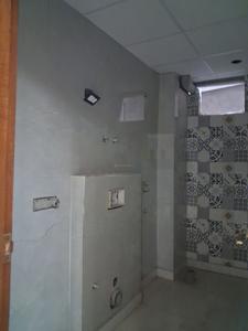 Common Bathroom Image of 1500 Sq.ft 3 BHK Apartment / Flat for sale in Sector 73 Noida for Rs. 5100000