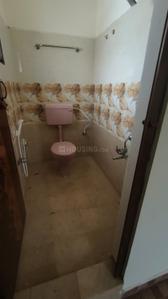 Bathroom Image of 1800 Sq.ft 5 BHK Independent House for rent in Kachipuram Town Kanchipuram for Rs. 45000