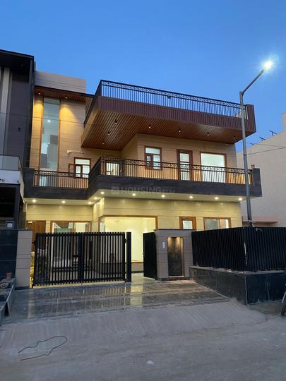 Sector 89 Main Image 1