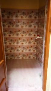 Bathroom Image of 180 Sq.ft 1 RK Apartment / Flat for rent in Bade Kajipur Gorakhpur for Rs. 3500