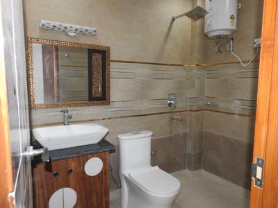 Image of 1900 Sq.ft 4 BHK Builder Floor for sale in Sector 8 Dwarka, New Delhi for Rs. 27500000