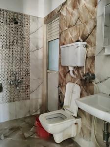 Common Bathroom Image of 800 Sq.ft 2 BHK Apartment / Flat for sale in Rosa Gardenia, Kasarvadavali Thane for Rs. 9500000