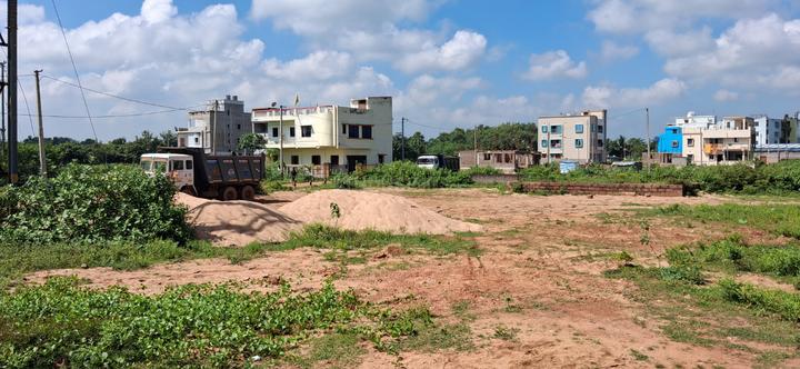 Lavanya Cosmos Main Image 1