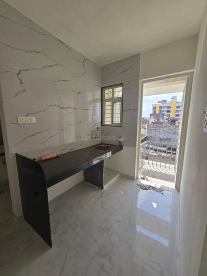 Tanpure apartment Kitchen 1