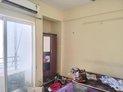 Bedroom Image of 824 Sq.ft 2 BHK Apartment / Flat for sale in Paras Tierea, Sector 137 Noida for Rs. 7000000