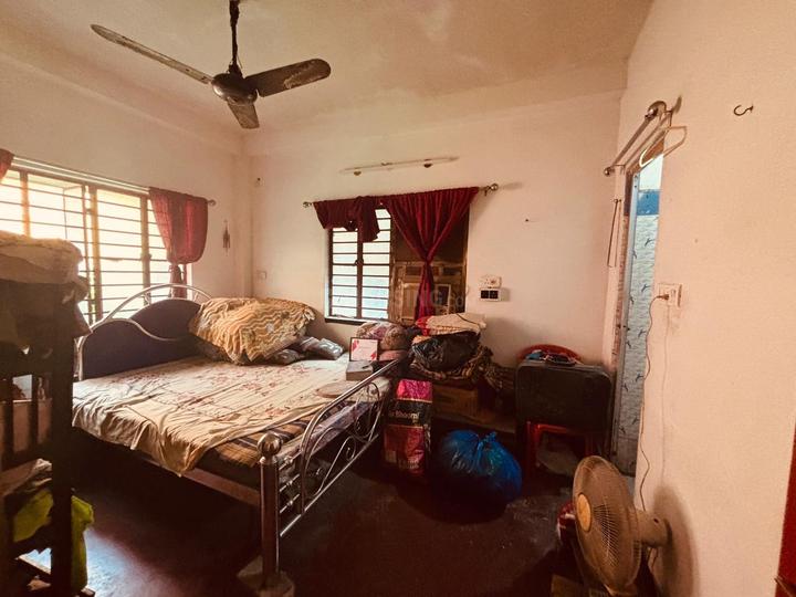 Biren roy road behala Main Image 1