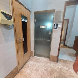 Bedroom Image of 1230 Sq.ft 3 BHK Apartment / Flat for sale in Mahagun Moderne, Sector 78 Noida for Rs. 16500000