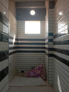 Common Bathroom Image of 700 Sq.ft 2 BHK Apartment / Flat for sale in Baguiati Kolkata for Rs. 2500000