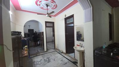 Living Room Image of 900 Sq.ft 2 BHK Builder Floor for sale in Laxmi Nagar New Delhi for Rs. 5500000