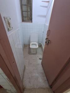 Bathroom Image of 1250 Sq.ft 3 BHK Apartment / Flat for sale in Ujjwal Apartment, Vikaspuri New Delhi for Rs. 15000000