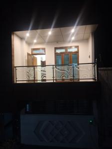 Balcony Image of 990 Sq.ft 2 BHK Builder Floor for rent in Sikandra Agra for Rs. 12000