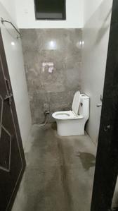 Bathroom Image of 700 Sq.ft 1 BHK Apartment / Flat for rent in Kondapur Hyderabad for Rs. 15000