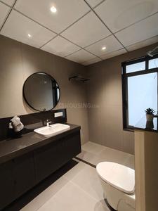 Bathroom Image of 2100 Sq.ft 4 BHK Apartment / Flat for sale in Fortune Imperia 2, Bhayli Vadodara for Rs. 15300000