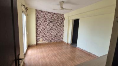 Bedroom Image of 1600 Sq.ft 3 BHK Apartment / Flat for rent in Sethi Max Royal, Sector 76 Noida for Rs. 34000