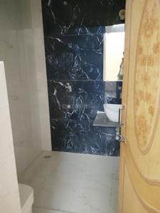 Bathroom Image of 2000 Sq.ft 3 BHK Duplex for rent in Krishna Muskan City Phase One Duplex, Raksha Jabalpur for Rs. 22000
