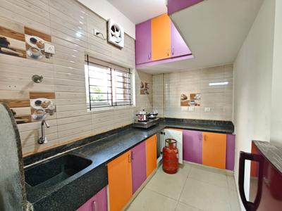 Kitchen Image of 950 Sq.ft 2 BHK Builder Floor for rent in Harlur Bengaluru for Rs. 26000