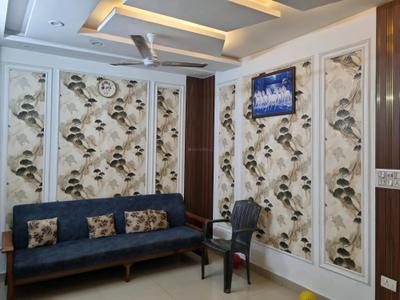 Living Room Image of 675 Sq.ft 3 BHK Apartment / Flat for rent in Lord Krishna Apartment, Uttam Nagar New Delhi for Rs. 18000