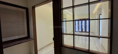 Balcony Image of 1540 Sq.ft 3 BHK Apartment / Flat for sale in Nungambakkam Chennai for Rs. 30900000