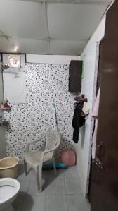 Bathroom Image of 1415 Sq.ft 3 BHK Apartment / Flat for sale in Himalaya Tanishq, Morta, Moti Ghaziabad for Rs. 9550000