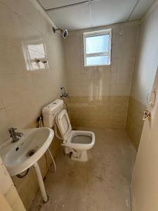 Bathroom Image of 710 Sq.ft 3 BHK Apartment / Flat for sale in ROF Aalayas Phase 2, Sector 102 Gurgaon for Rs. 8500000