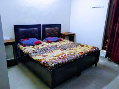 Bedroom Image of Heritage pg in Sector 62, Noida