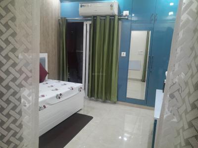 Bedroom Image of 1045 Sq.ft 2.5 BHK Apartment / Flat for sale in Mahagun Mahagunpuram, Mahagunpuram Ghaziabad for Rs. 7750000