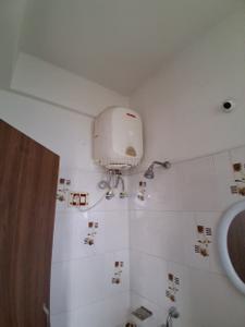 Image of 1409 Sq.ft 3 BHK Apartment / Flat for rent in Chenikuthi, Guwahati for Rs. 25000